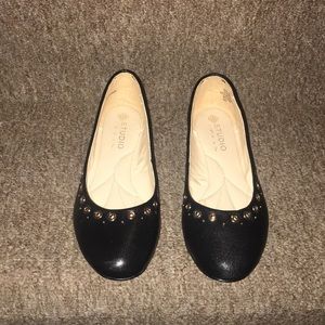 ♣️NWT Studio Isola Genuine Leather Flats